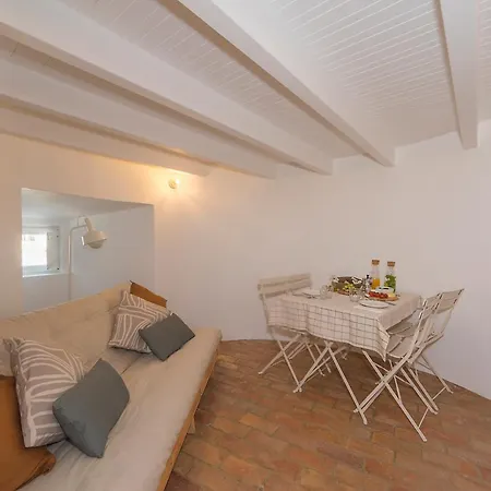 Villa Windsoul. Exclusive Windmill Atouguia da Baleia