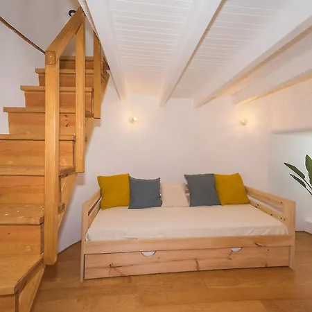 Villa Windsoul. Exclusive Windmill Atouguia da Baleia